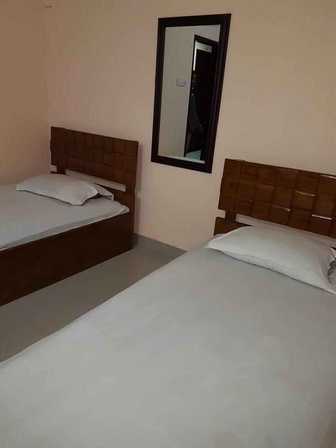 Hotel Diamond Park Dakhin Kattali Buitenkant foto